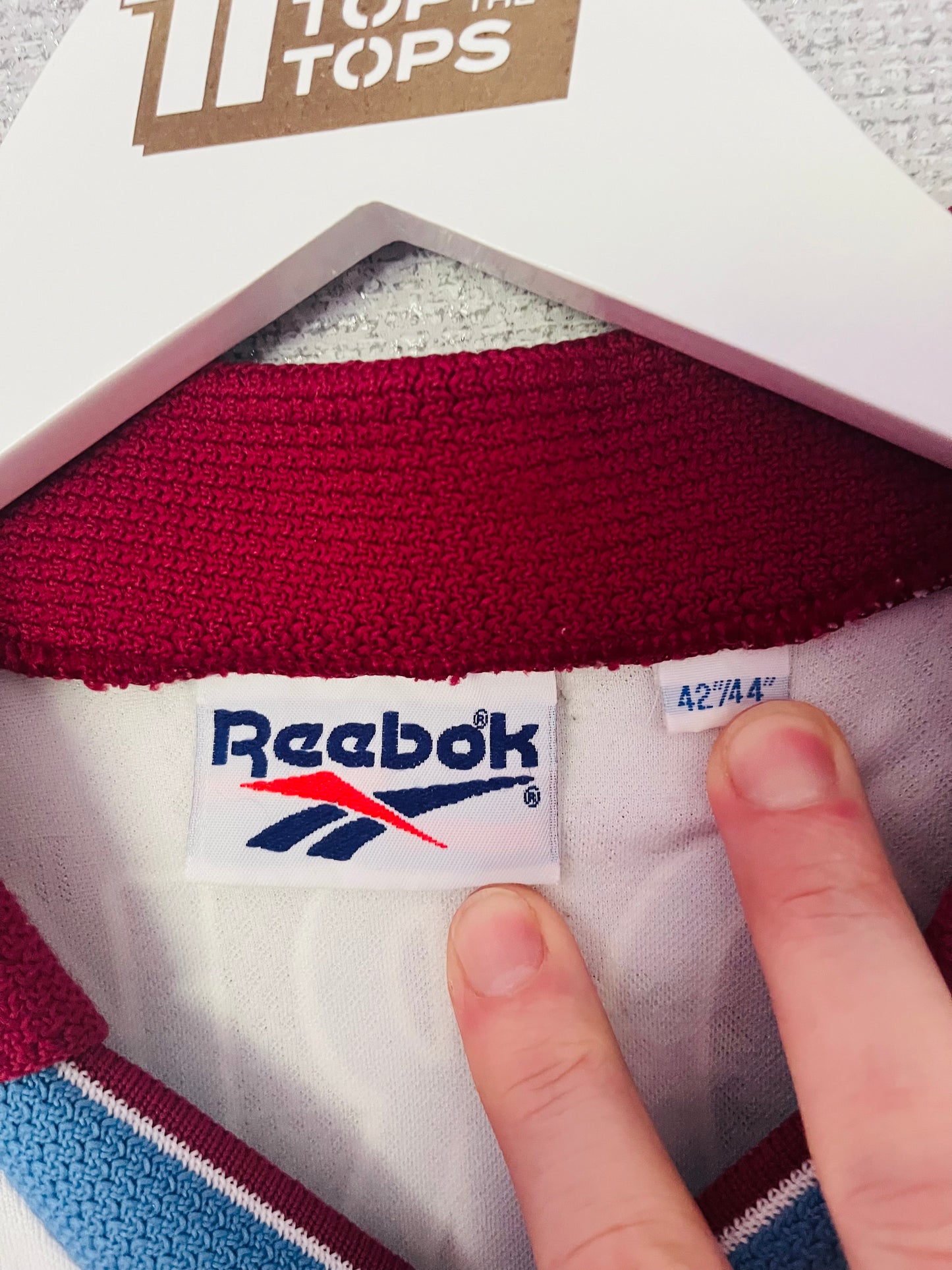 Aston Villa away football shirt
1996/98 Yorke Large