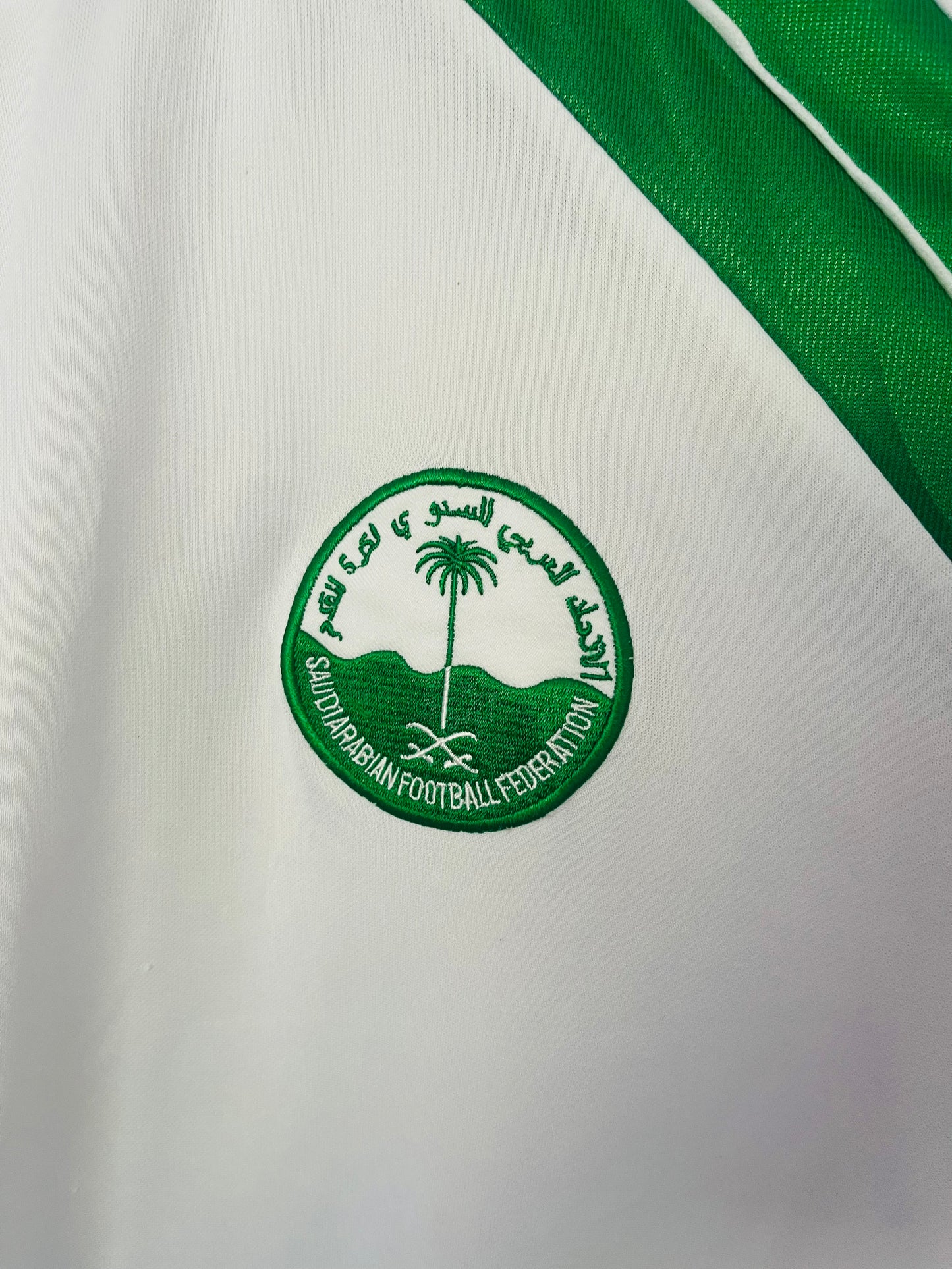 Saudi Arabia home football shirt
2000/01 XL
