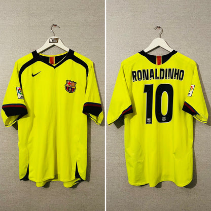 Barcelona away football shirt 2005/06 Ronaldinho Large