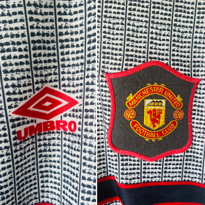 Manchester United away football shirt 1995/96 Beckham Medium