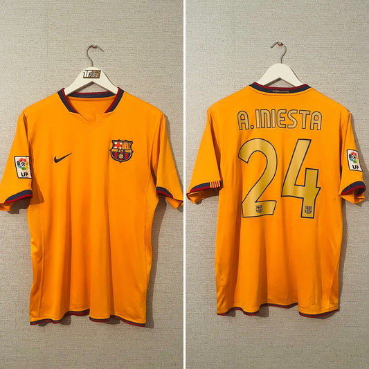 Barcelona away football shirt 2006/07 Iniesta Medium