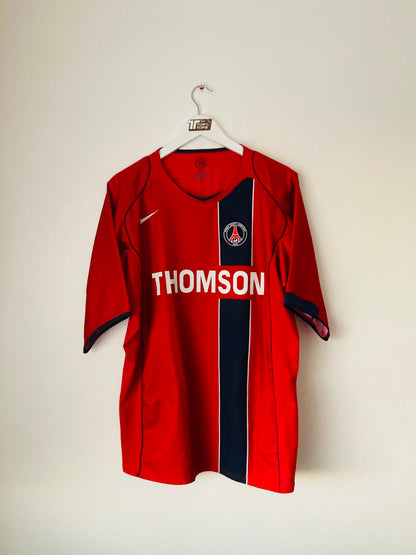 PSG away football shirt

2004/05 Pauleta XL