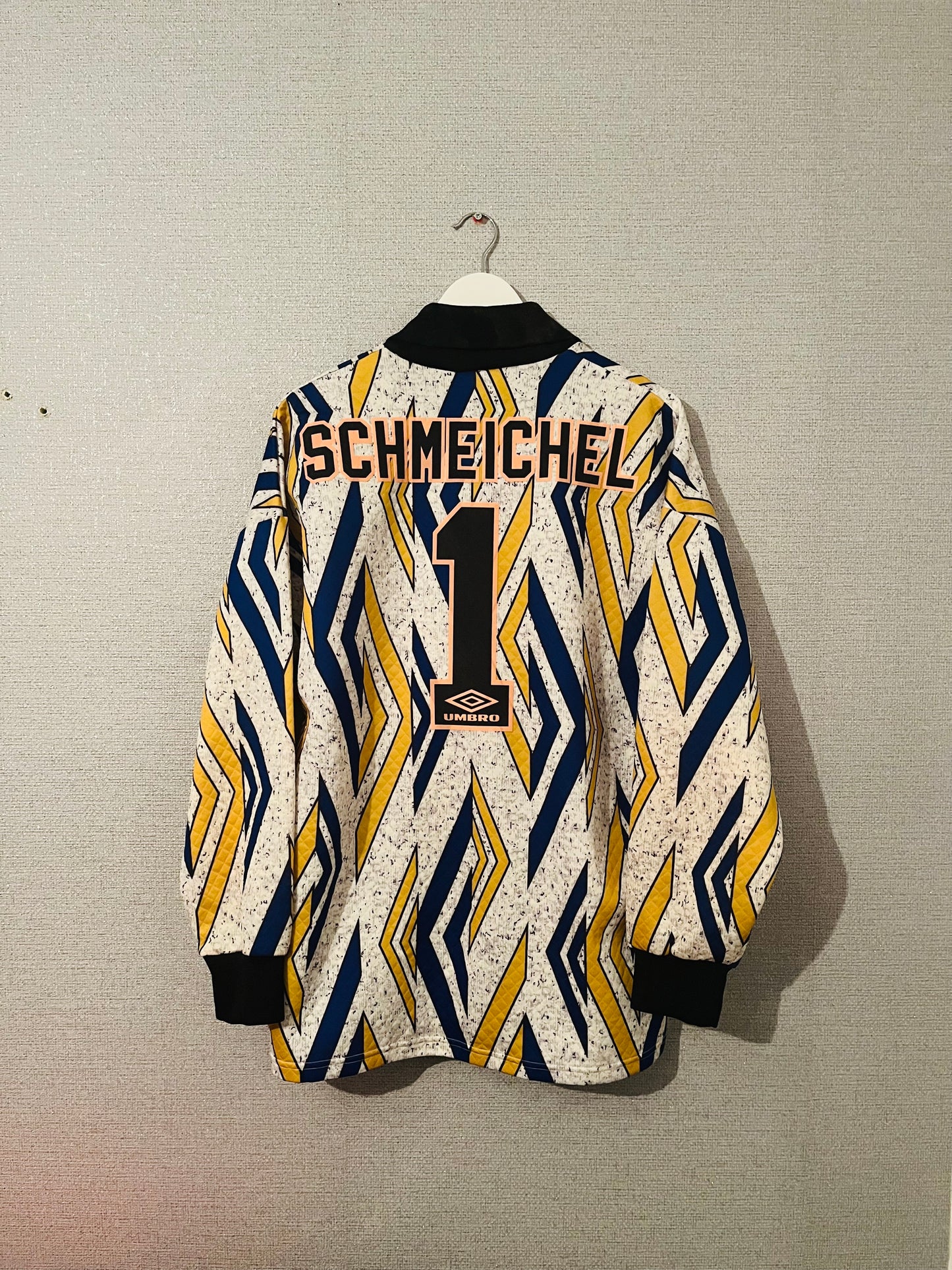 Manchester United goalkeeper football shirt 1993/95 Schmeichel Large