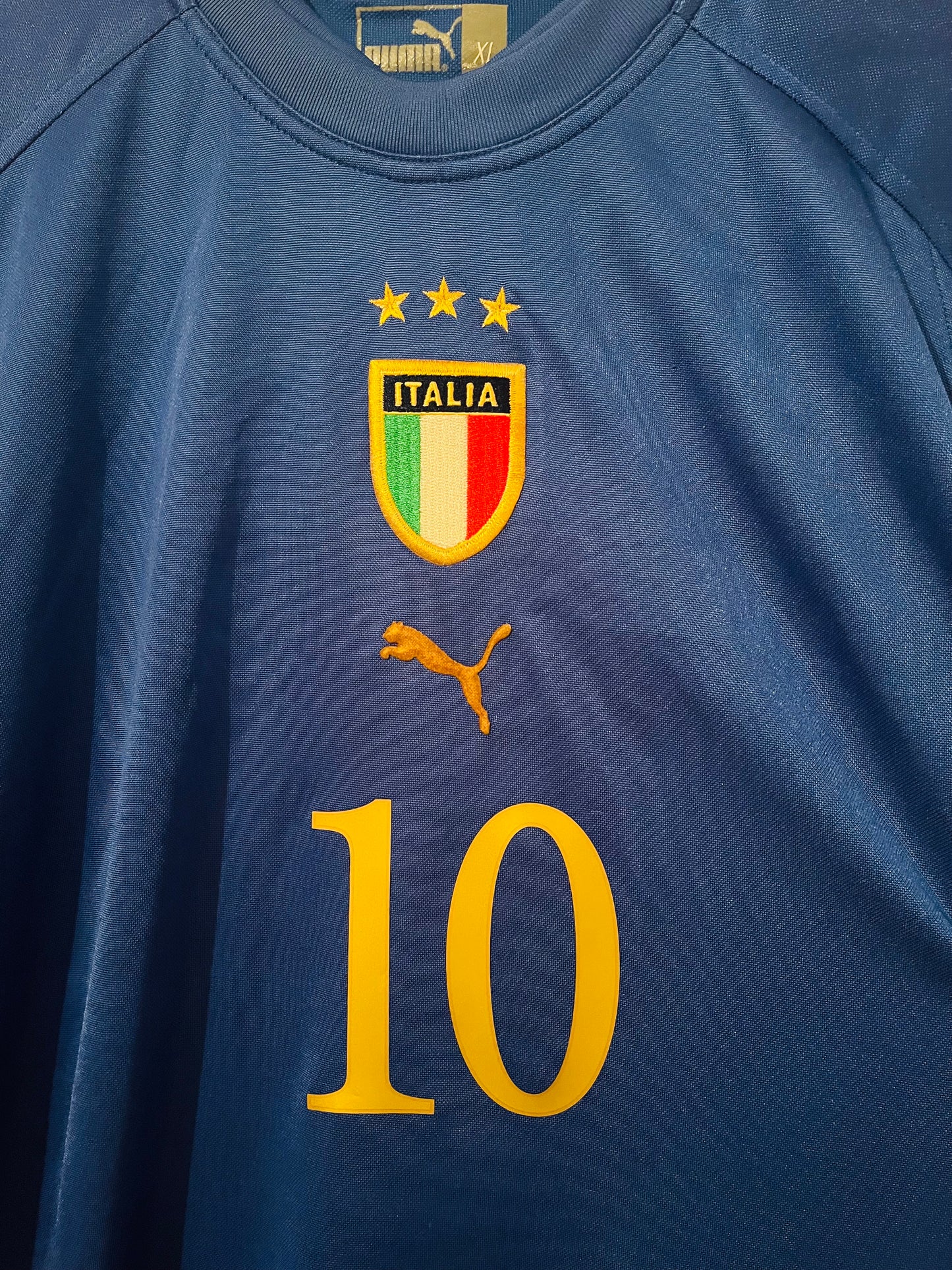 Italy home football shirt 2004/05 Baggio XL
