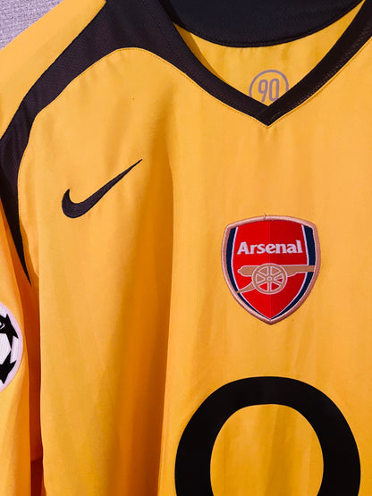 Arsenal away football shirt
2005/06 Henry XL