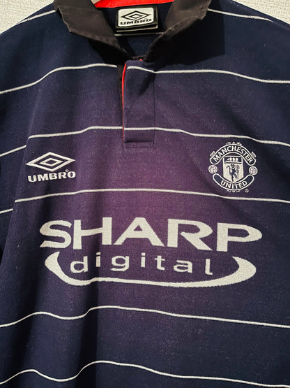 Manchester United away football shirt 1999/2000 Beckham Medium