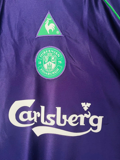 Hibernian away football shirt
2001/02 Large