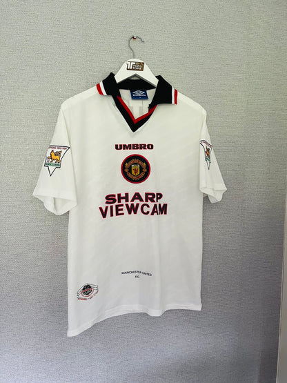 Manchester United away football shirt 1996/97 Cantona Medium