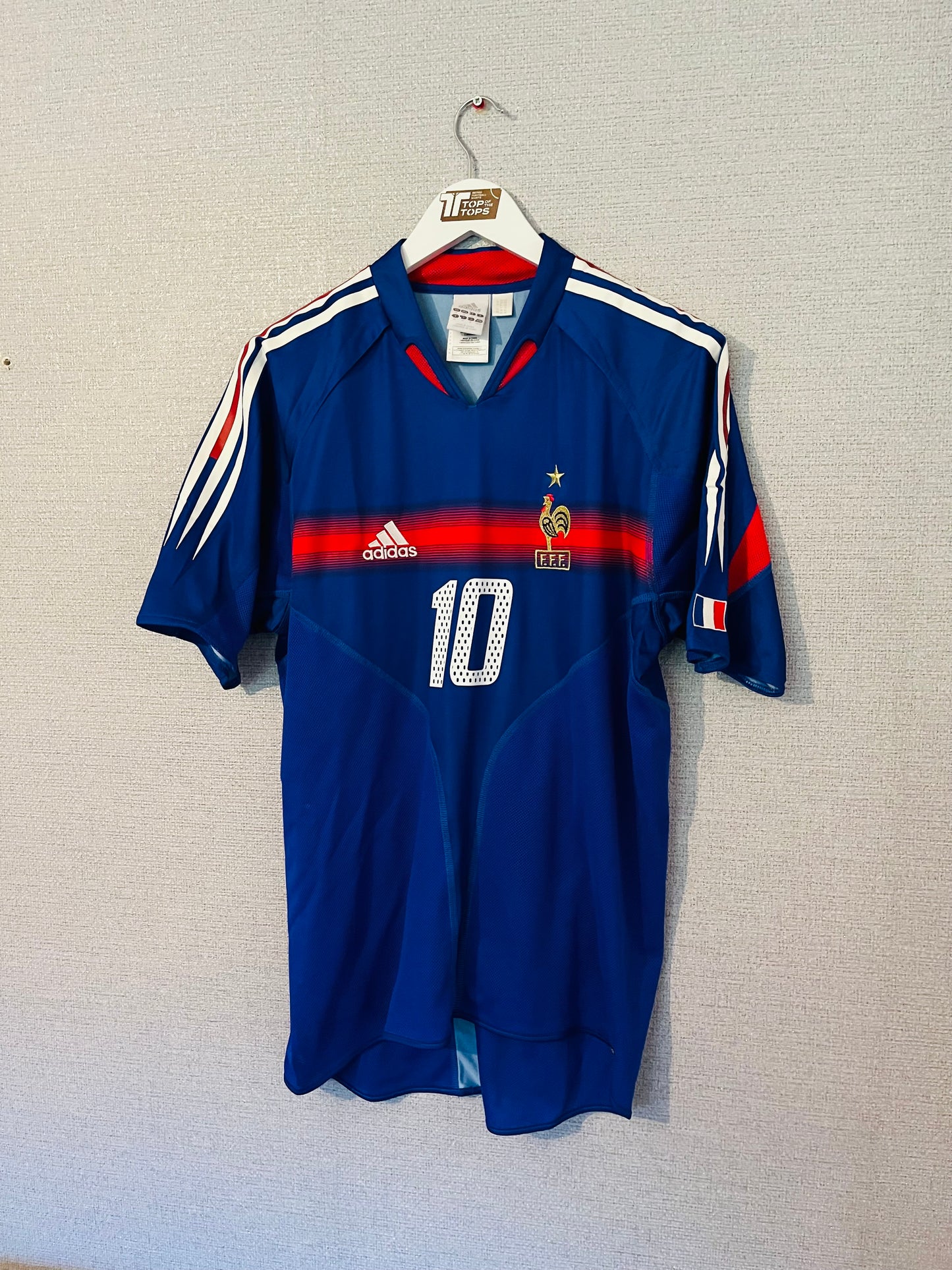 France home football shirt
Euro 2004 Zidane Medium