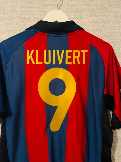Barcelona home football shirt 2001/02 Kluivert Medium