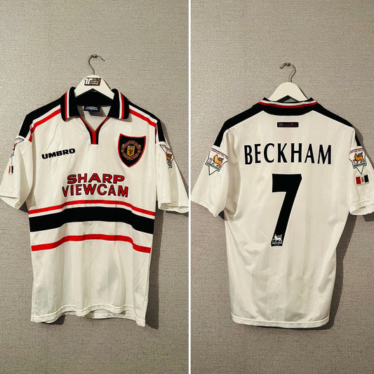 Manchester United away football shirt 1997/98 Beckham