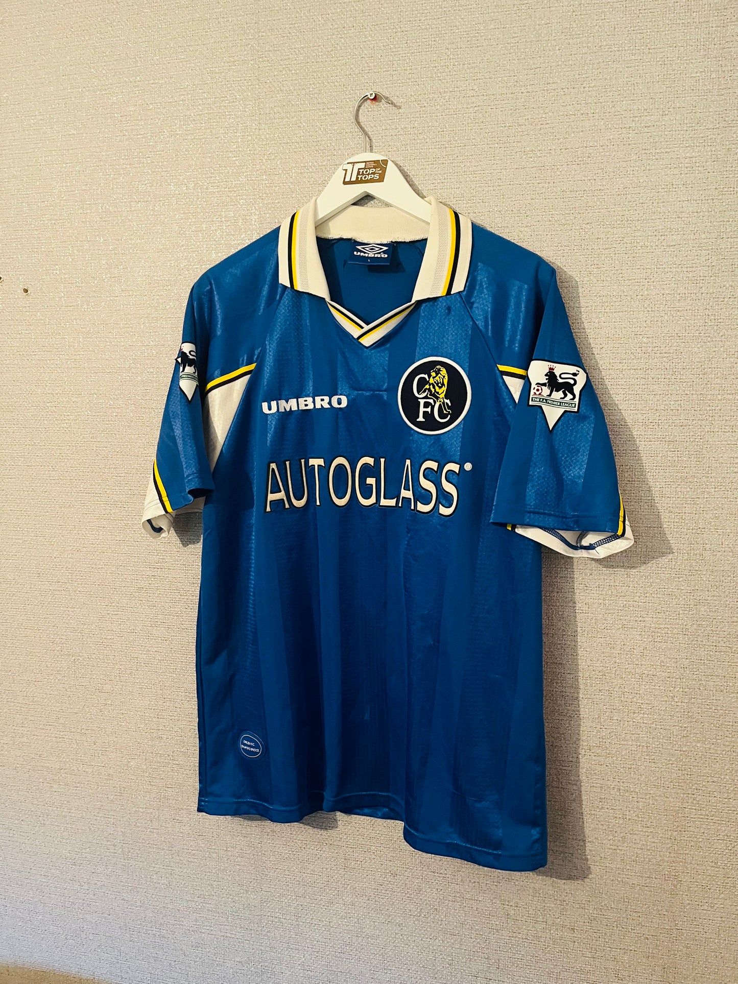 Chelsea home football shirt
1997/99 Vialli Large