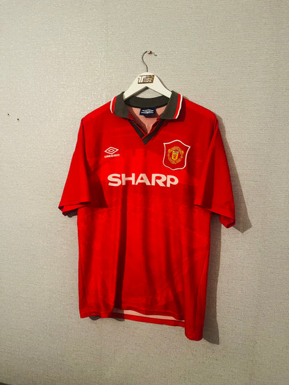 Manchester United home football shirt 1994/95 Giggs Large