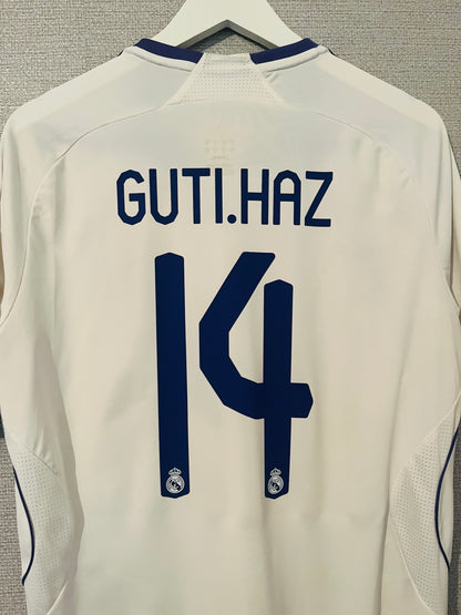 Real Madrid home football shirt
2007/08 Guti Medium