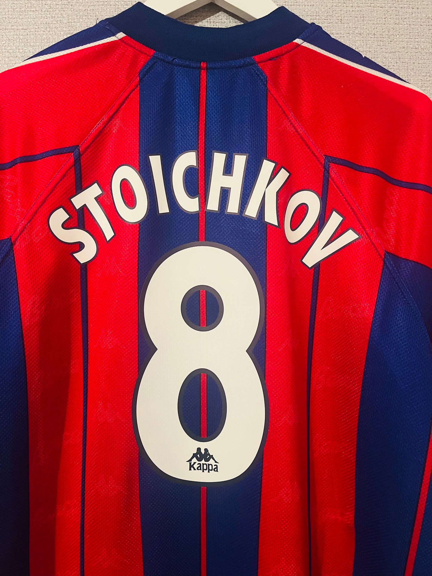 Barcelona home football shirt 1997/98 Stoichkov XL