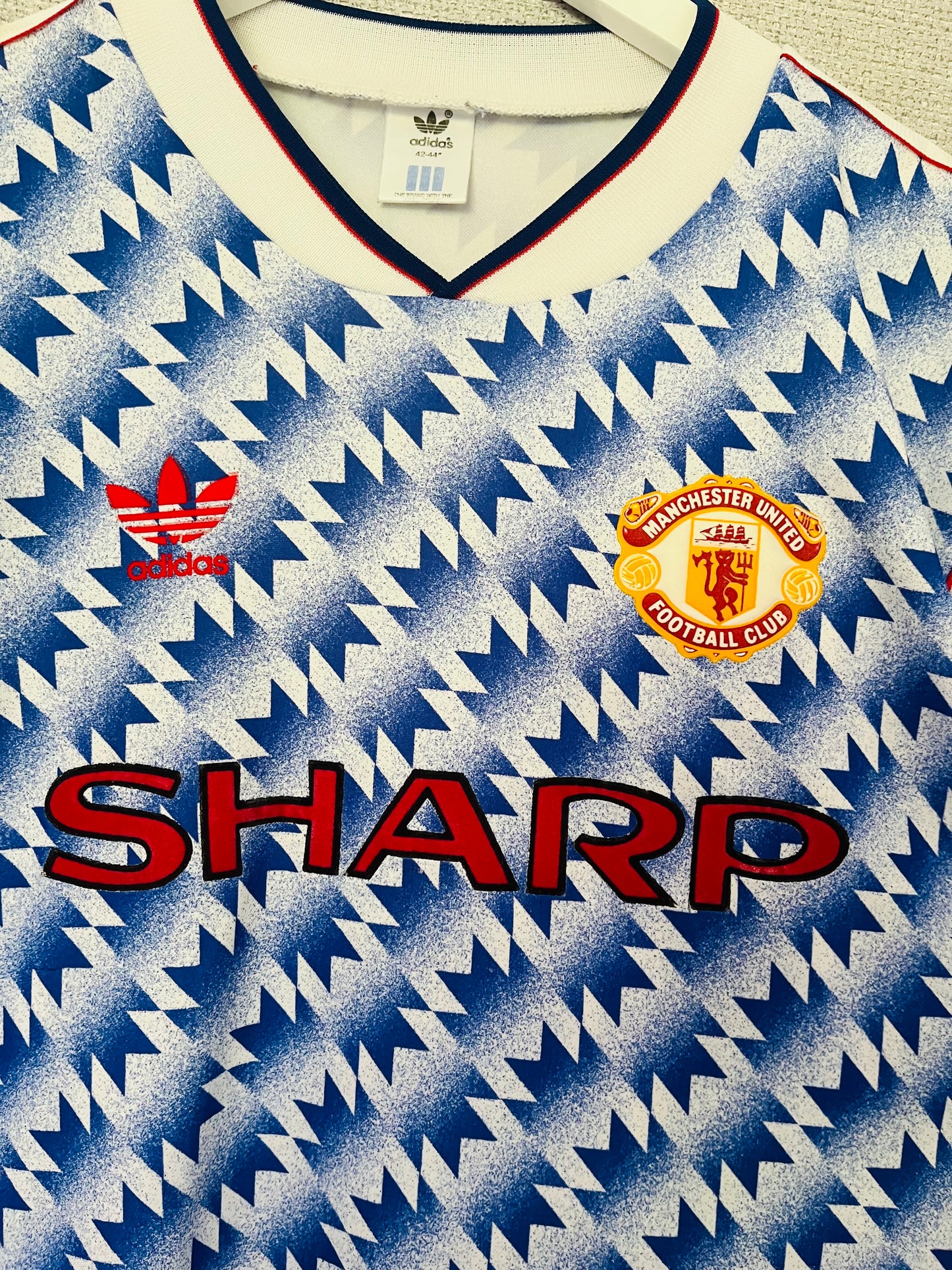Manchester United away football shirt 1990/92 Large