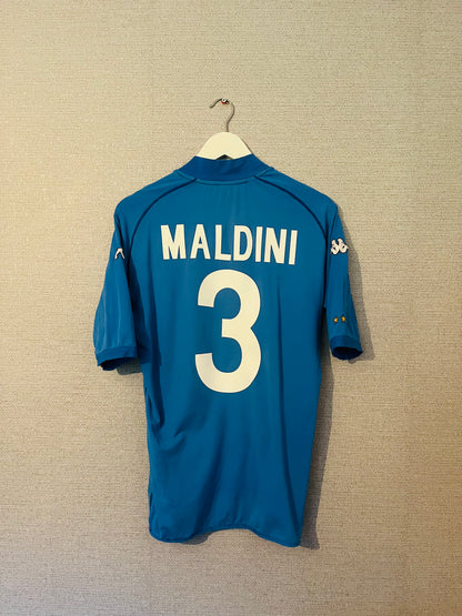 Italy home football shirt 2000/02 Maldini medium/large