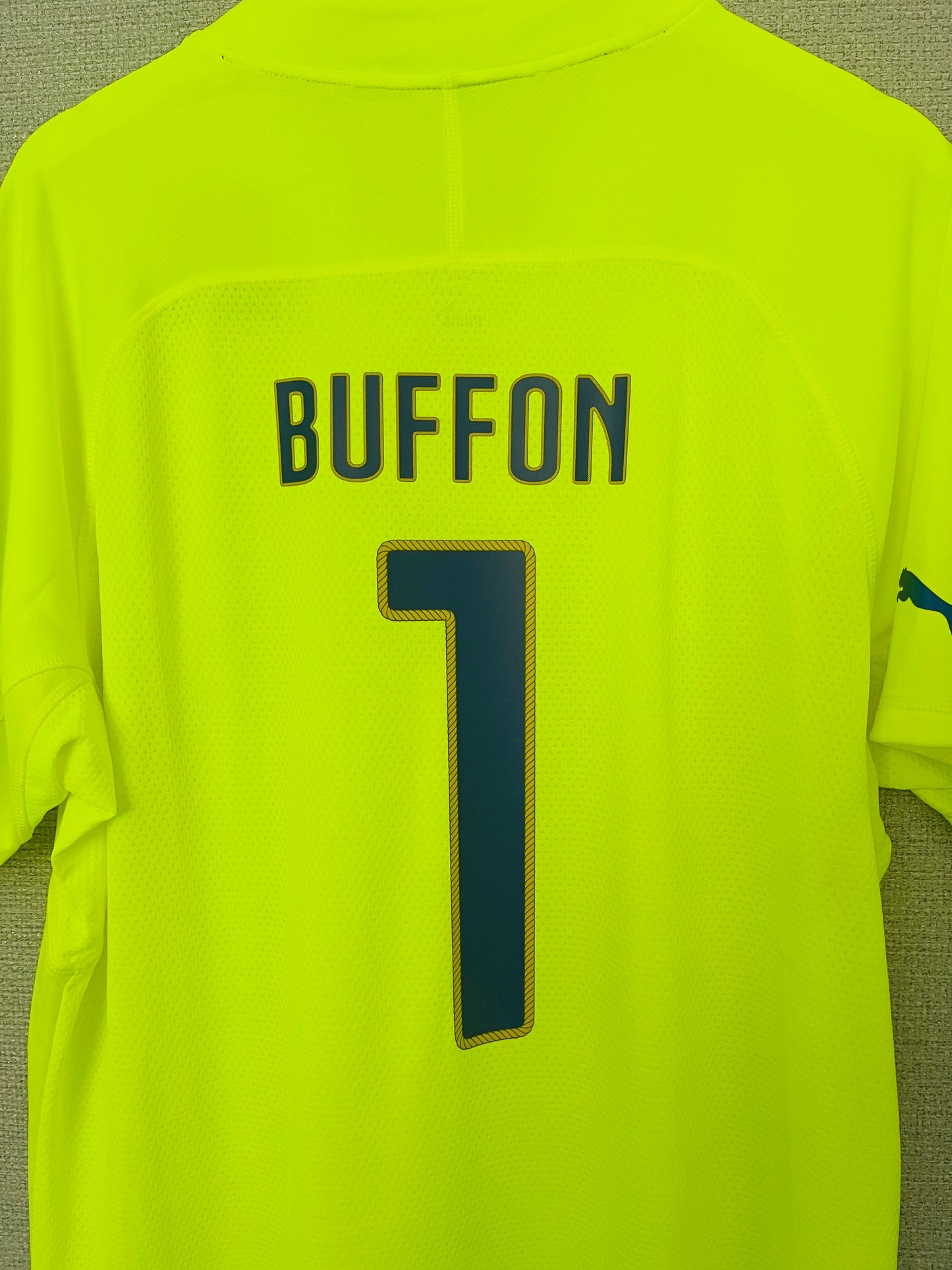 Italy goalkeeper football shirt player version 2015/16 Buffon XXL