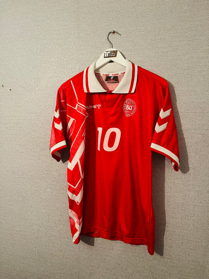 Denmark home football shirt 1995/96 Michael Laudrup Medium