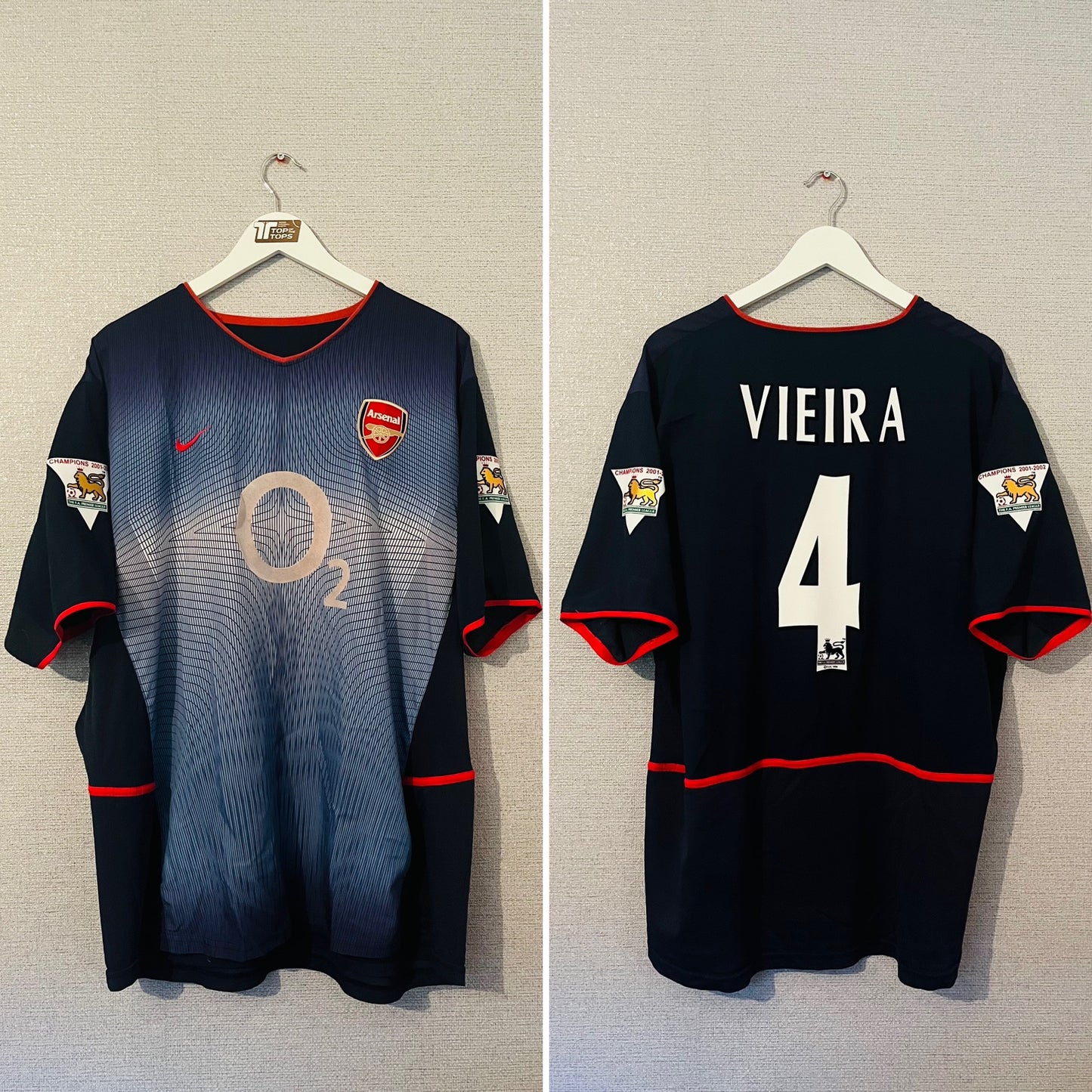 Arsenal away football shirt
2002/03 Vieira XXL