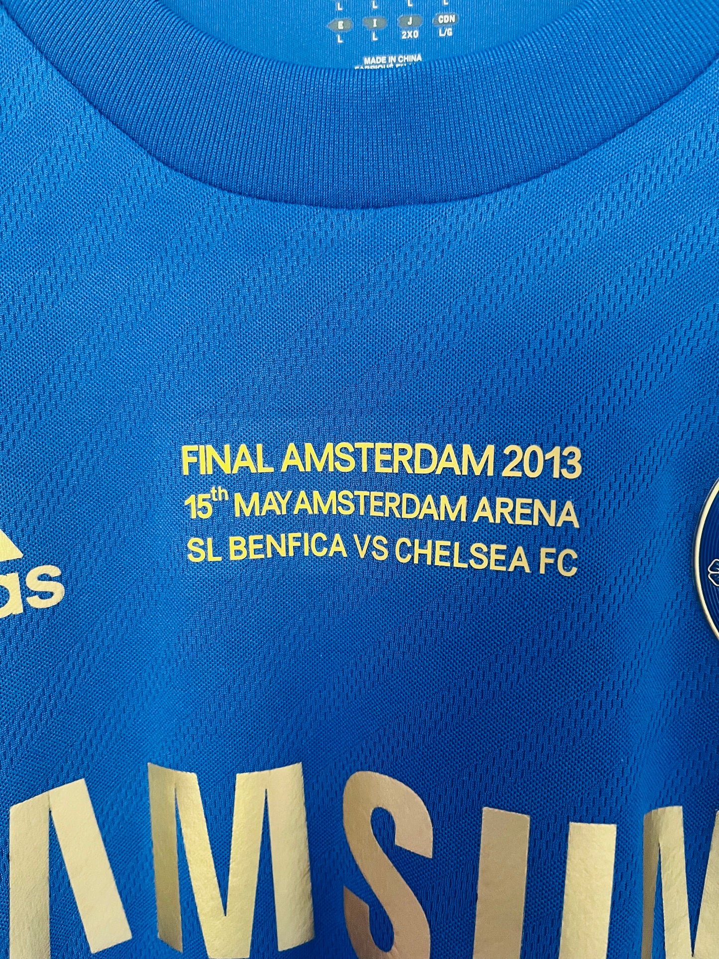 Chelsea home football shirt
2012/13 Torres Large