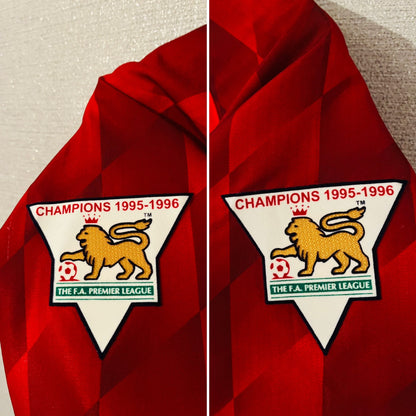 Manchester United home football shirt 1996/97 Cantona Medium