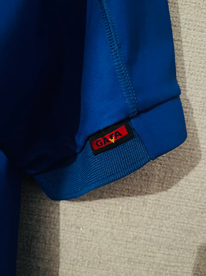 Italy home football shirt 1999/2000 Large