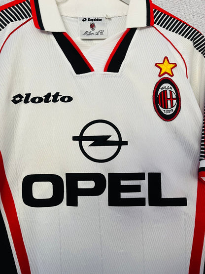 AC Milan away football shirt
1997/98 Weah Large