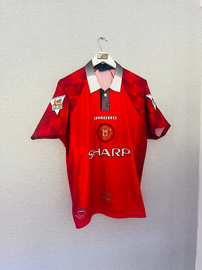Manchester United home football shirt 1997/98 Beckham Medium