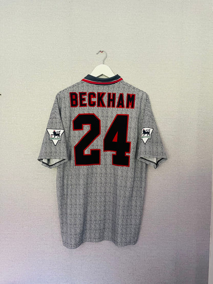 Manchester United away football shirt 1995/96 Beckham XL