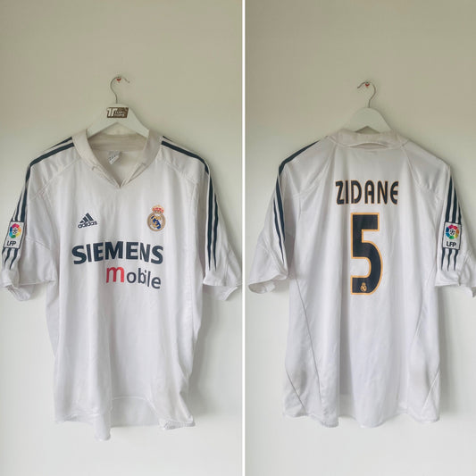 Real Madrid home football shirt
2004/05 Zidane XL