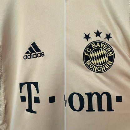 Bayern Munich away football shirt 2004/05 Makaay Large