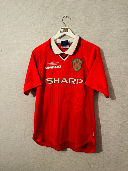 Manchester United home cup football shirt 1997/2000 Beckham Large