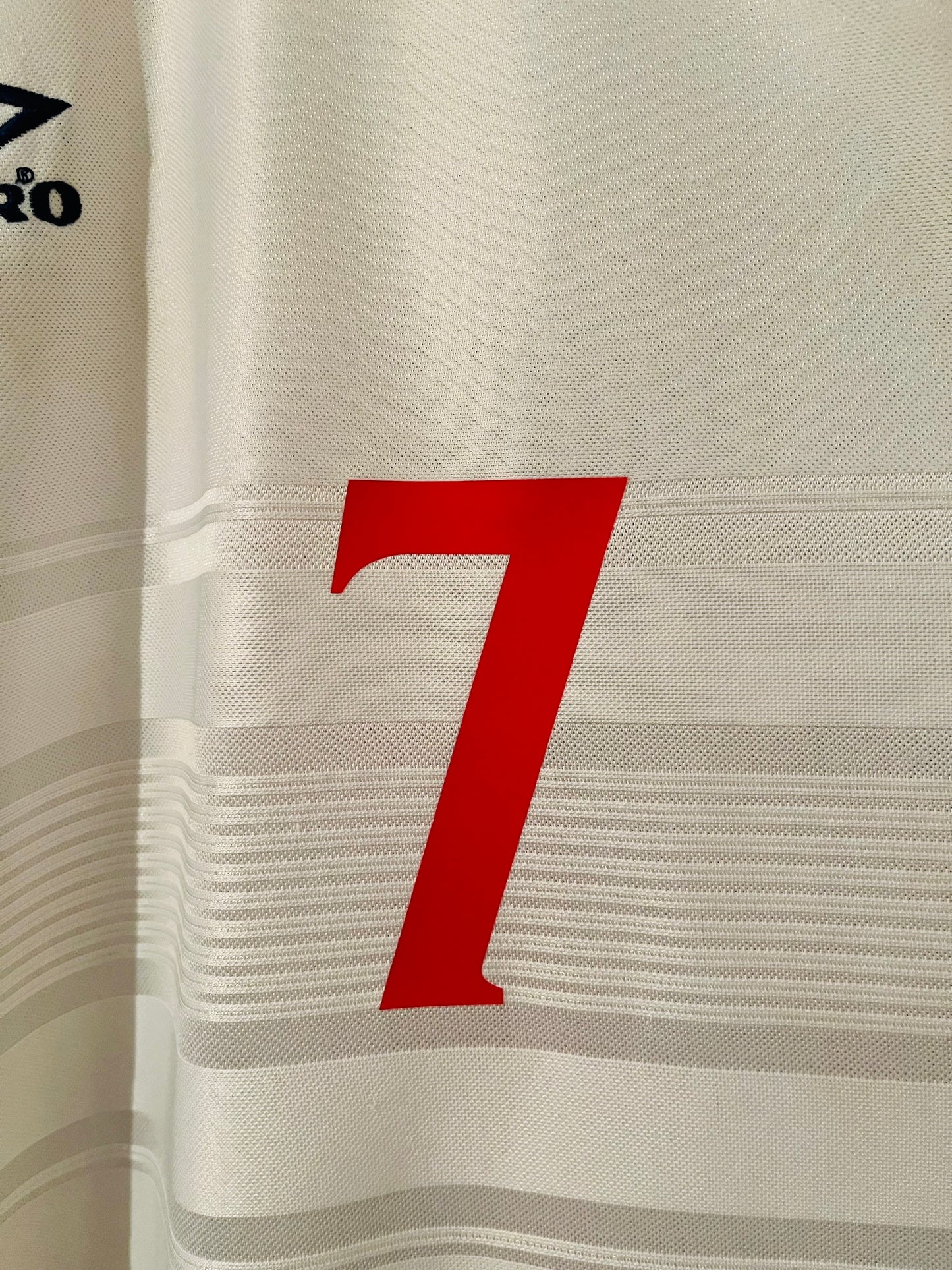 England home football shirt 1999/2000 Beckham XL