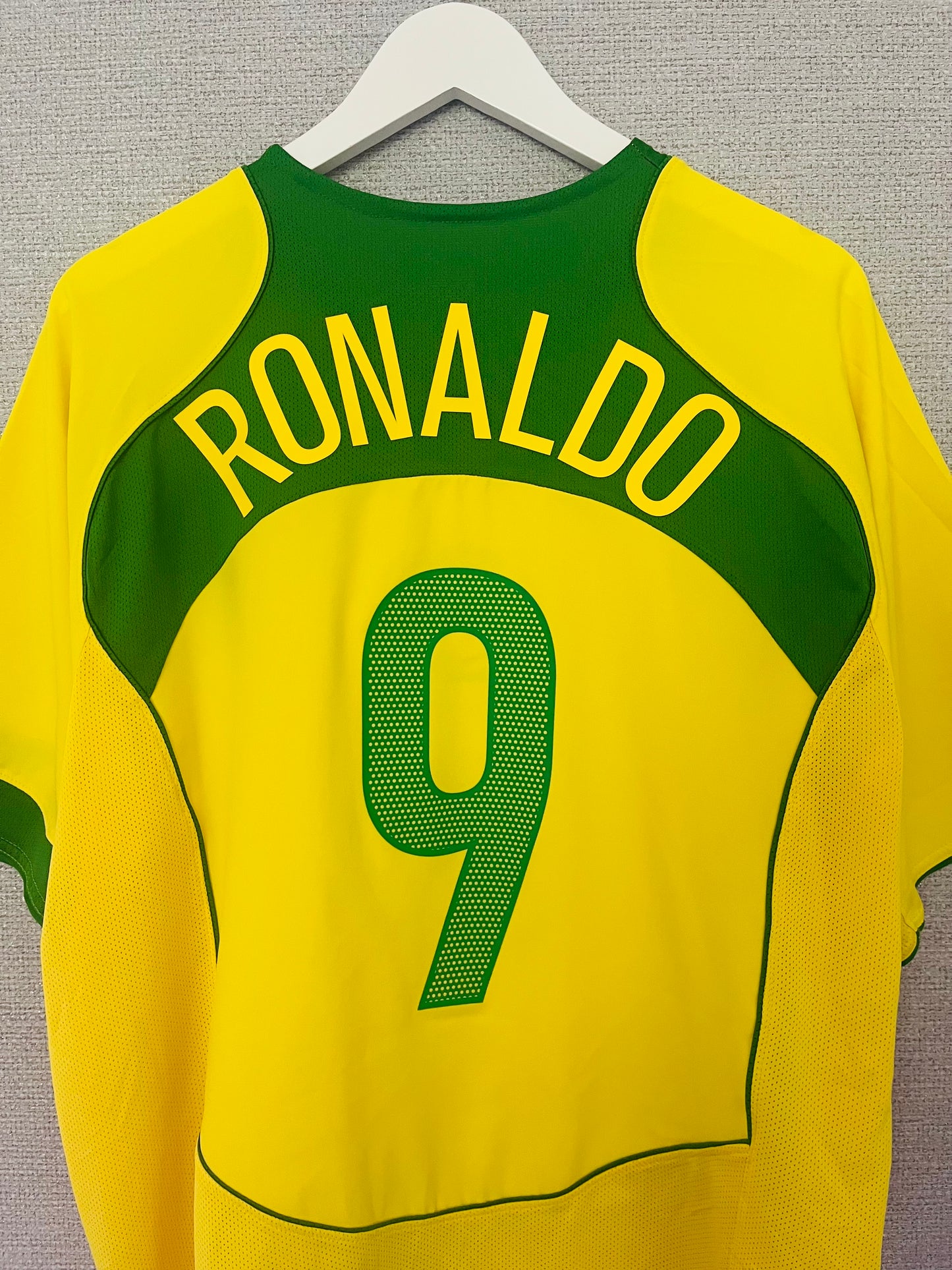 Brazil home football shirt 2004/06 Ronaldo Large