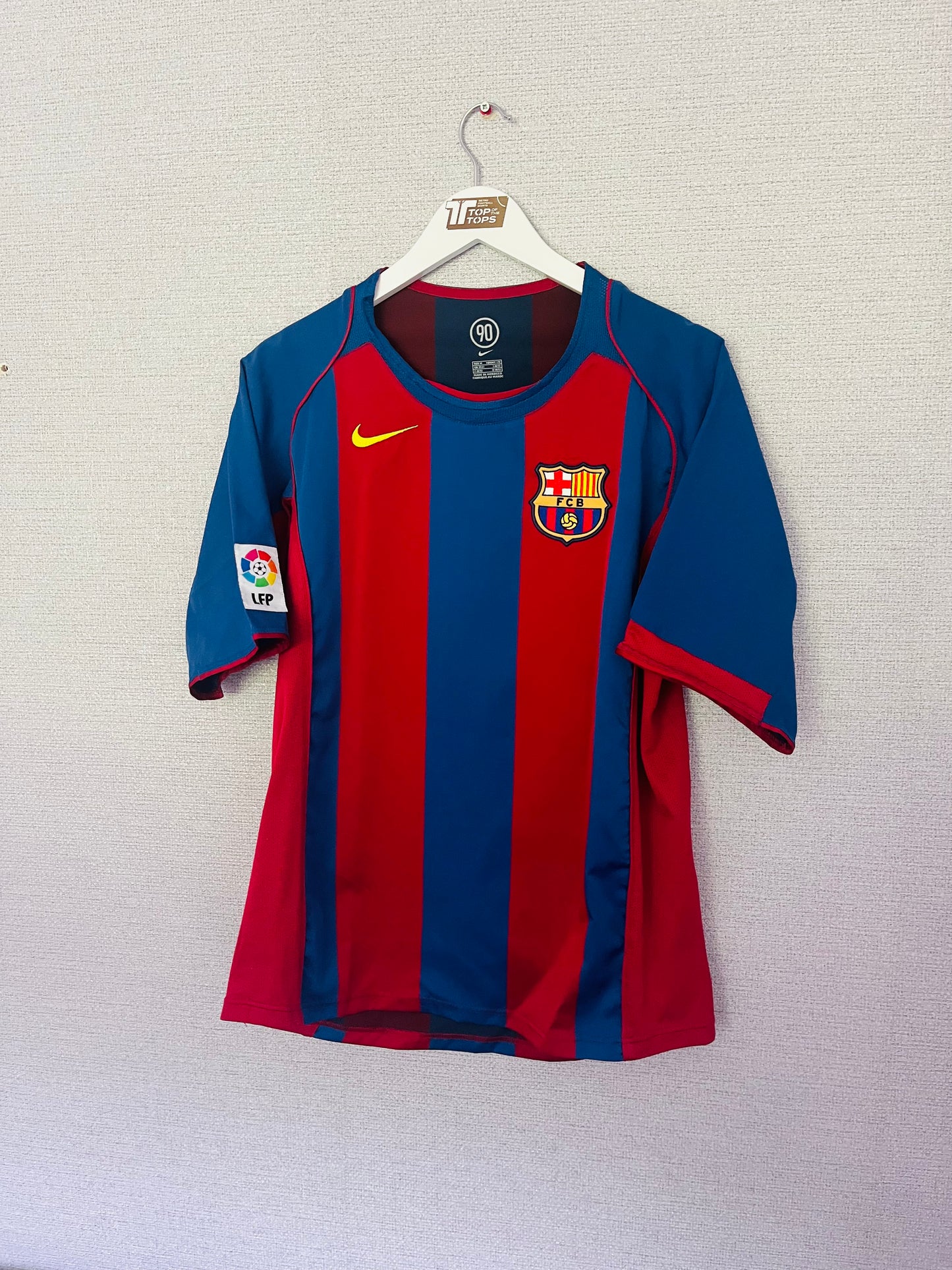 Barcelona home football shirt 2004/05 Ronaldinho Medium