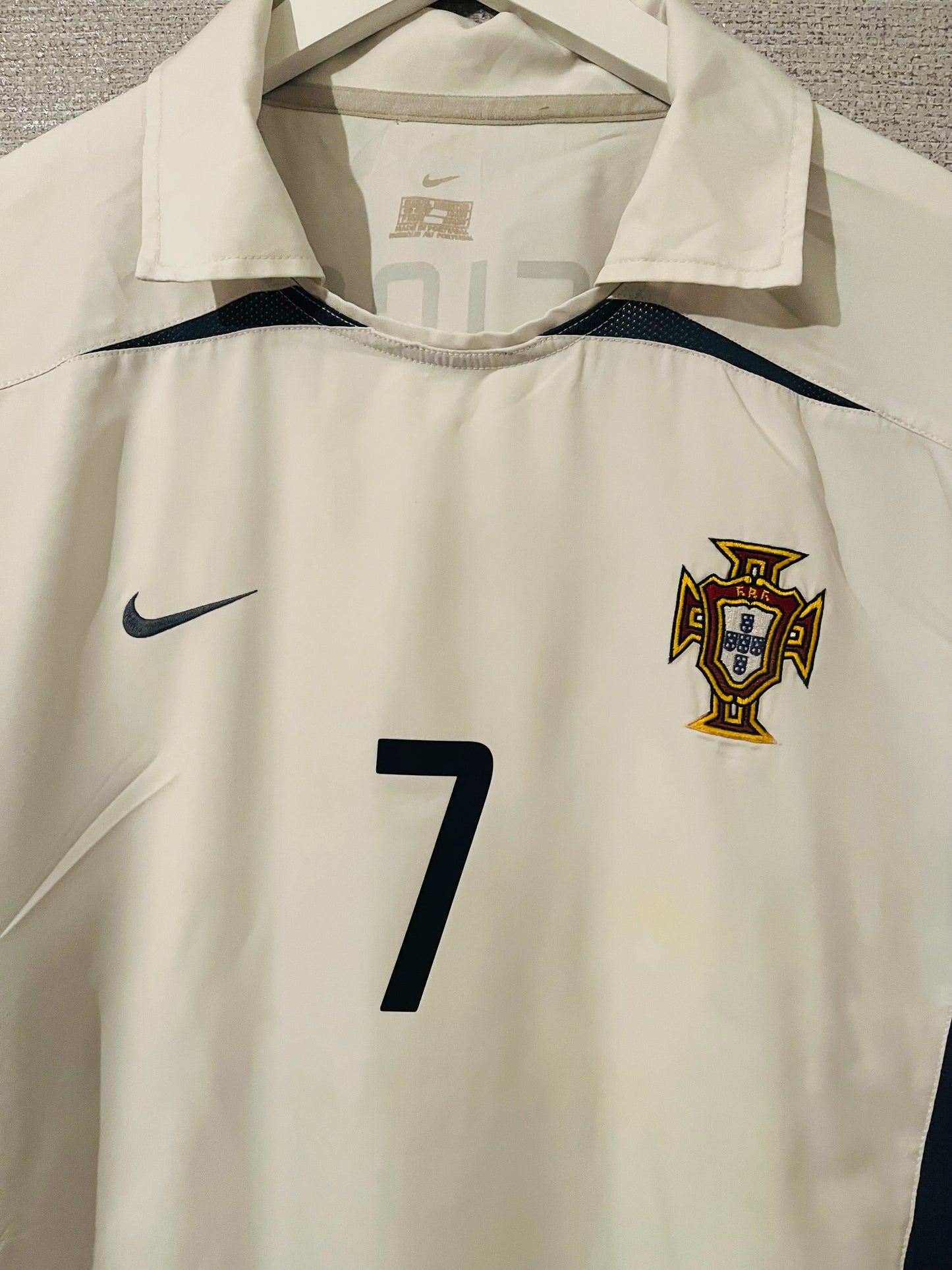Portugal away football shirt 2002/04 Figo XL