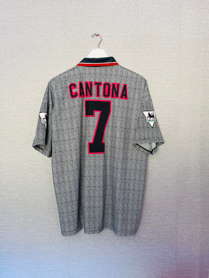 Manchester United away football shirt 1995/96 Cantona XL