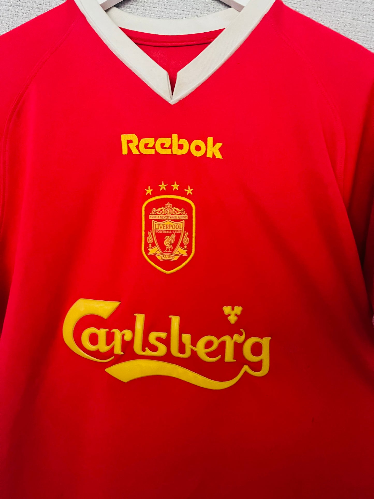 Liverpool home football shirt
2001/03 Owen Small