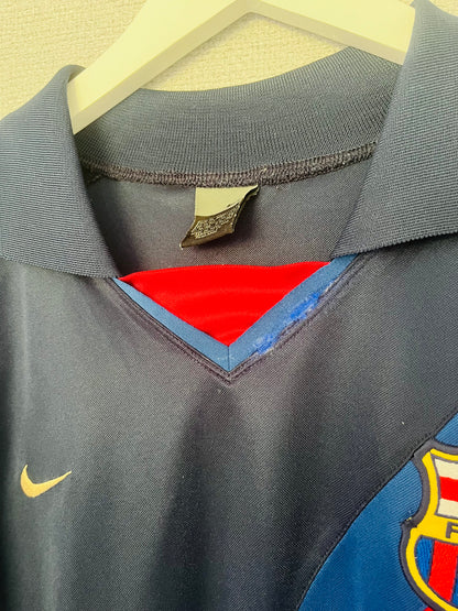 Barcelona away football shirt 2003/04 Ronaldinho XL