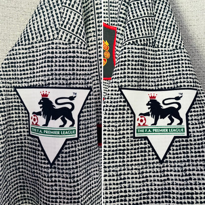 Manchester United away football shirt 1995/96 Beckham XL