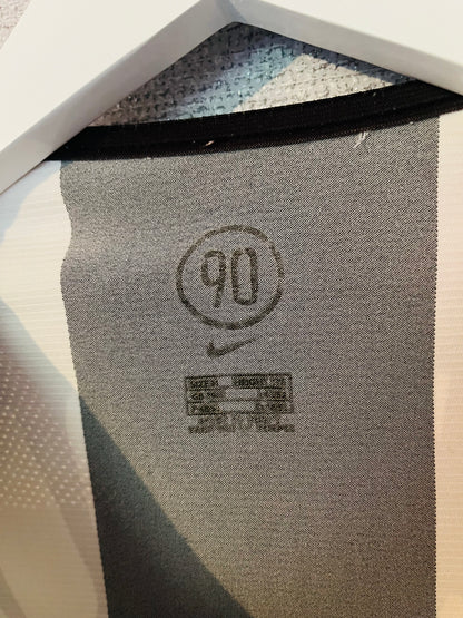 Juventus home football shirt 2004/05 Trezeguet Medium