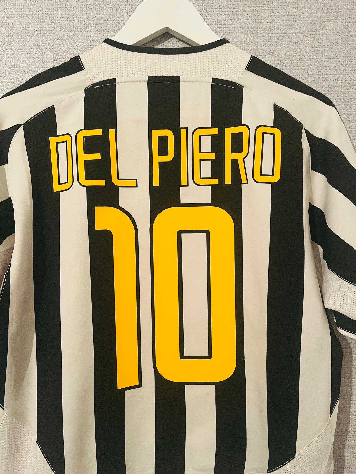 Juventus home football shirt 2003/04 Del Piero Medium