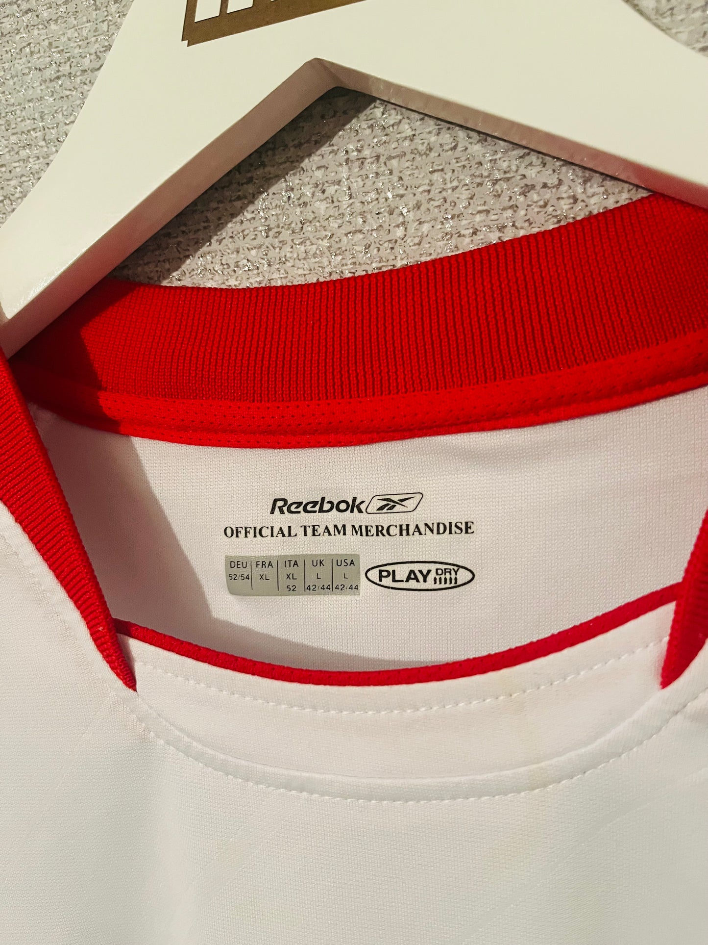 Liverpool away football shirt 2005/06 Gerrard Large