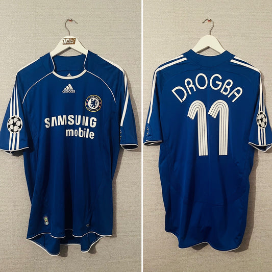 Chelsea home football shirt
2006/08 Drogba Large