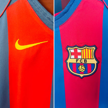 Barcelona home football shirt 2004/05 Ronaldinho Medium