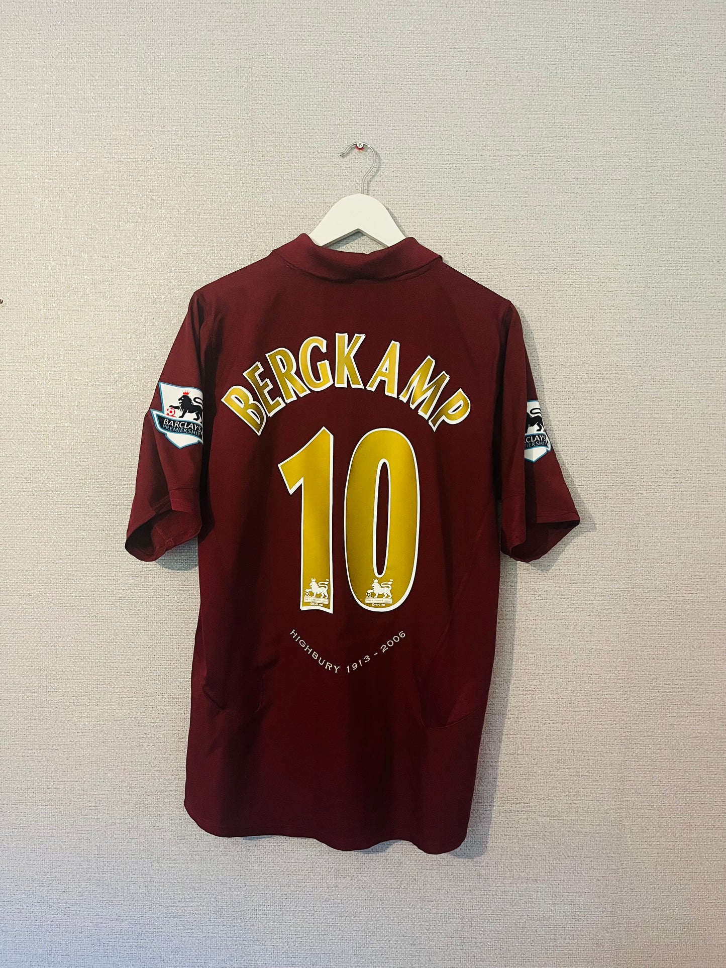 Arsenal home football shirt 2005/06 Bergkamp Large