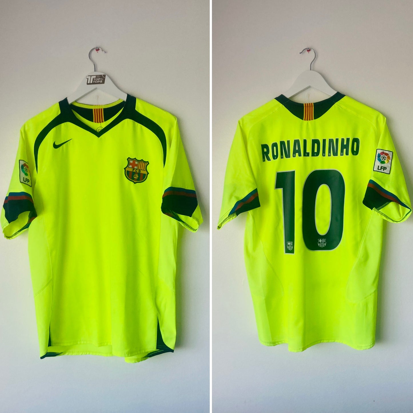 Barcelona away football shirt 2005/06 Ronaldinho Medium