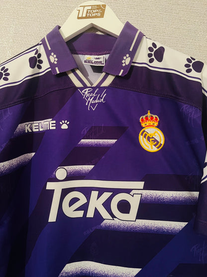 Real Madrid away football shirt
1994/96 Zamorano XL