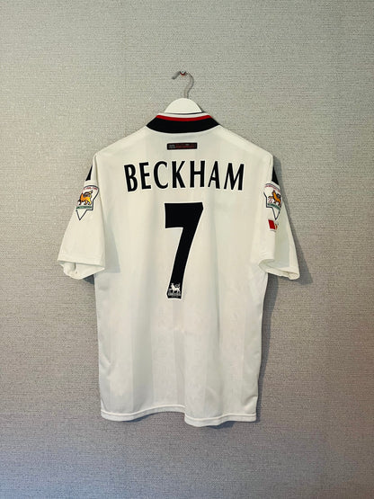 Manchester United away football shirt 1997/99 Beckham medium